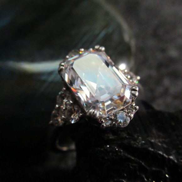 EMERALD Cut Art Deco Ring | Large Fine Fashion Ring | Cocktail, Anniversary - Picture 1 of 14